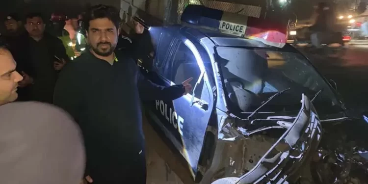 2 cops martyred, 3 injured as train collides with police vehicle in Sargodha