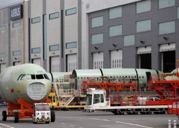 Airbus narrows software crisis as airlines ride out A320 recall