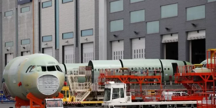 Airbus narrows software crisis as airlines ride out A320 recall