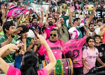 Babaristan! Babar Azam’s Fan Zone Sold Out Completely in BBL Match