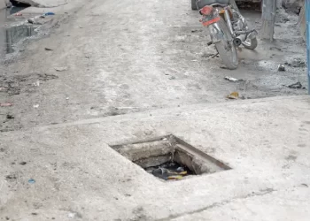 Eight-year-old dies in Karachi’s Korangi after falling into uncovered manhole