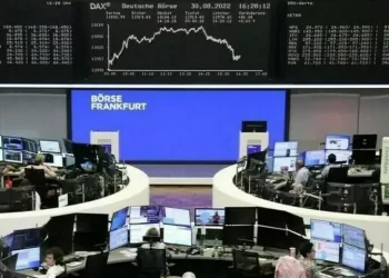 European shares flat on caution ahead of Fed’s rate decision