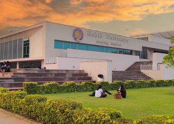 Good News! Habib University Offers Fully Funded Scholarships for Pakistani Students