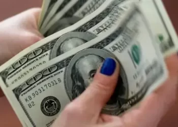 Intra-day update: rupee registers improvement against US dollar