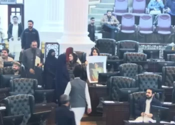 KP Assembly witnesses uproar over ISPR chief’s remarks against Imran