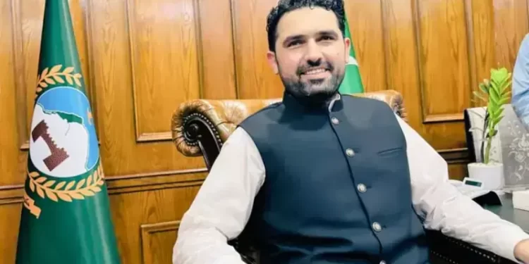 KP CM calls for end to political differences, vendettas in ‘larger’ national interest