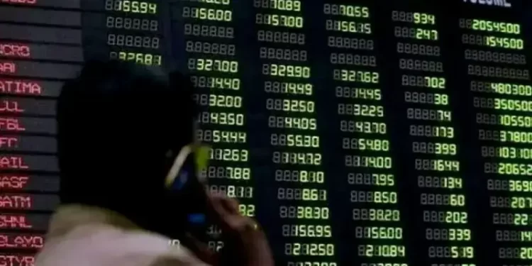KSE-100 loses momentum, sheds over 550 points