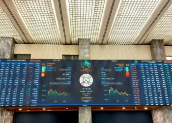 KSE-100 sheds over 400 points amid late profit-taking