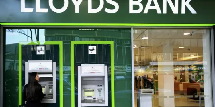 Lloyds to shut invoice factoring unit by year’s end, FT reports