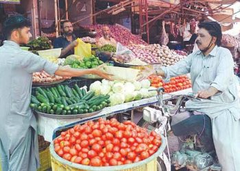 No More Expensive Vegetables! Digital Price List Installed in Lahore’s Vegetable Market