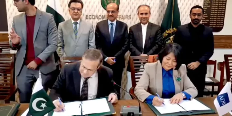 Pakistan, ADB sign $61.8mn agreements for three development initiatives