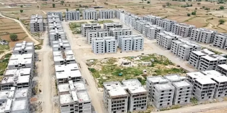Rising land costs push Pakistan’s housing market towards vertical, compact living
