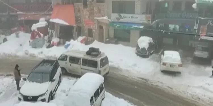 Snowfall forecast in mountains as cold and dry weather to prevail throughout the country
