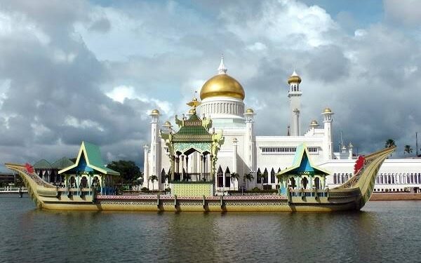 Study in Brunei with Fully Funded Govt Scholarships for Pakistani Students