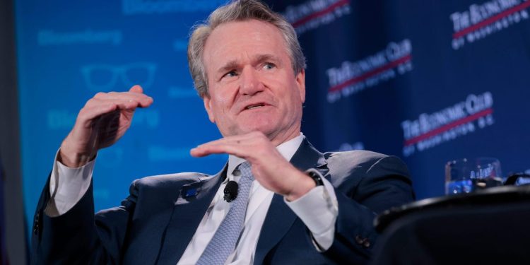 The trade war is de-escalating and settling around 15% tariffs, Bank of America's CEO says