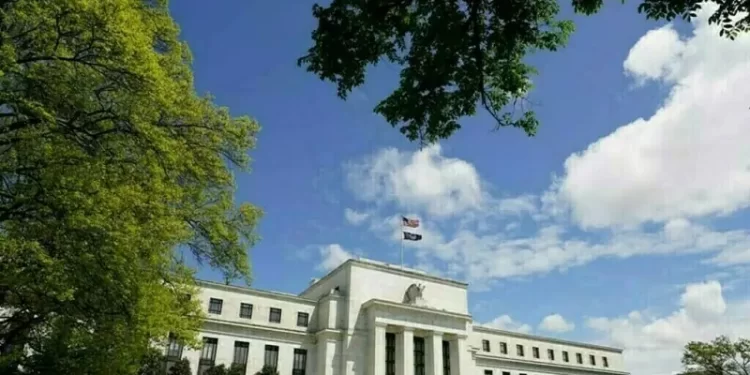 US Fed dissenters flag need for more data, inflation risks