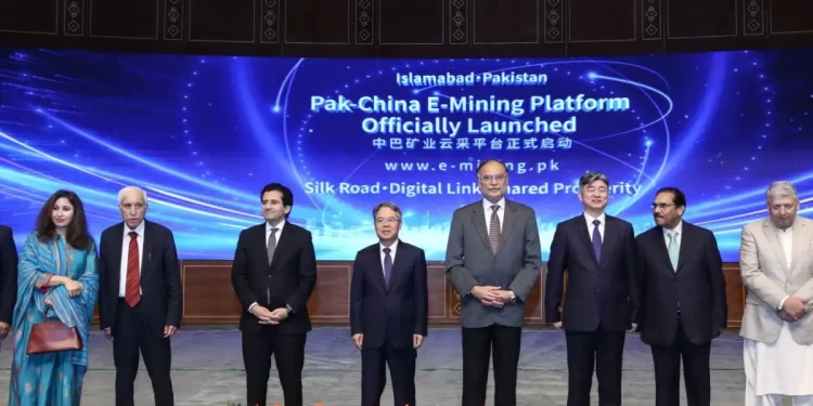 Pakistan, China launch e-mining platform