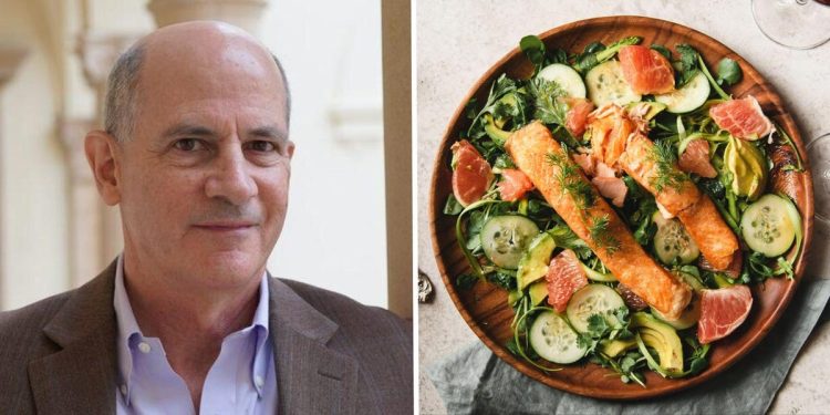 A longevity researcher doesn't take any supplements. Here are his 3 anti-aging habits instead.