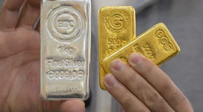 After Gold, Silver Crashes Nearly 22% from its Record High