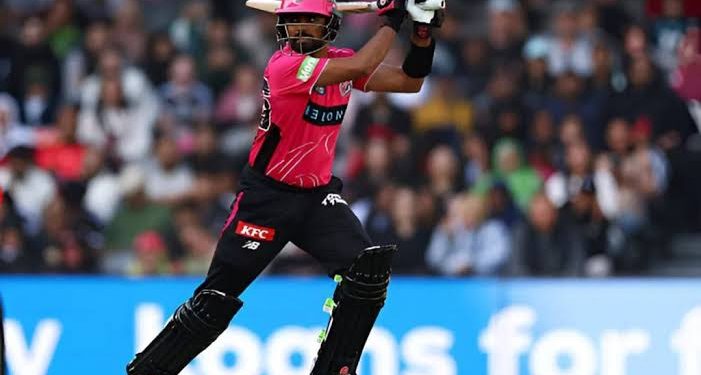Again Victory! Babar Azam Scores Another Match Winning Fifty in BBL 15