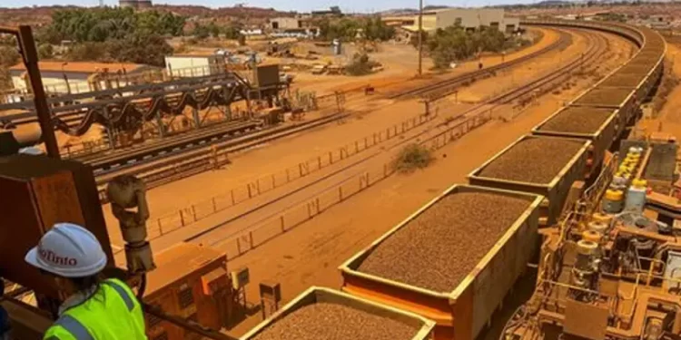 China receives first shipment of Simandou iron ore