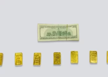 Customs seizes gold, undeclared cash worth millions at Karachi Airport