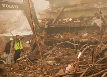 Death toll of fire at Karachi’s Gul Plaza reaches 28