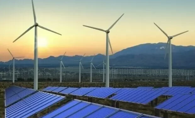 Egypt signs renewable energy deals worth USD1.8bn