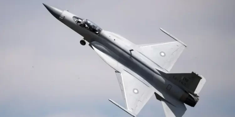 Ex-Air Commodore explains why Pakistan’s JF-17 excels in today’s fighter jet market