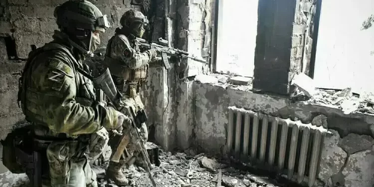 Fresh Russian strikes kill three in Ukraine