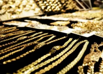 Gold price per tola drops massive Rs35,500 in Pakistan