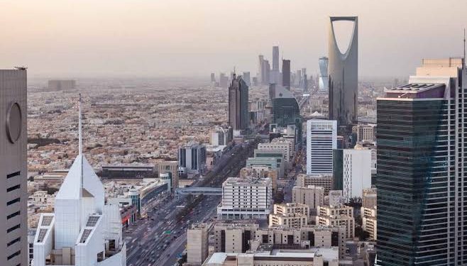 Govt Sets Target to Send 800,000 Pakistanis Abroad for Jobs in 2026