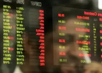 Historic run continues: KSE-100 crosses 179,000