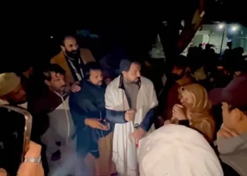 Imran’s sisters, PTI workers stage sit-in near Pindi’s Adiala jail