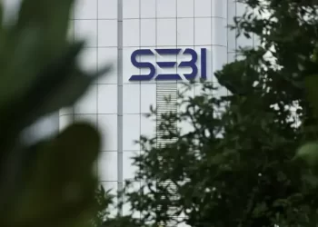 India markets watchdog exempts small brokers from technical glitch rules