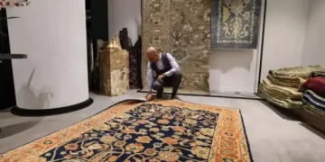 Iranian businesses suffer new blow as internet blackout lingers