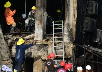 Karachi mayor says rescue teams now clearing basement of Gul Plaza; deadly inferno brought ‘under control’