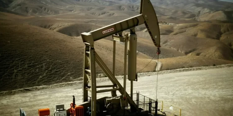 Kazakhstan says oil output at Tengiz oilfield resumed