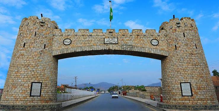 Naya KPK? Peshawar Makes Taxi Registration, QR Code Stickers Mandatory