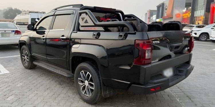 New Toyota Hilux 2026 Spotted in Pakistan