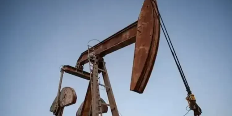 Oil prices rise on Trump’s Iran ‘armada’ comments and Kazakh outage