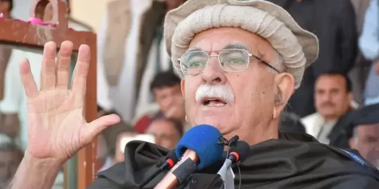 PTI formally nominates Mehmood Khan Achakzai as NA opposition leader
