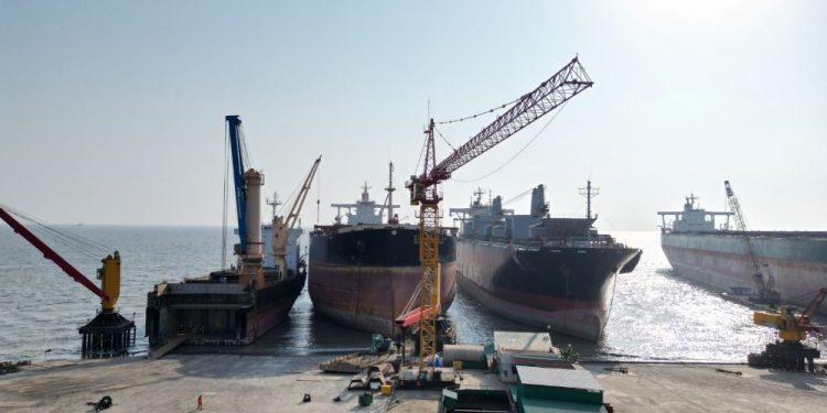 Pakistan Inaugurates First Hong Kong Convention-Certified Ship Recycling Yard