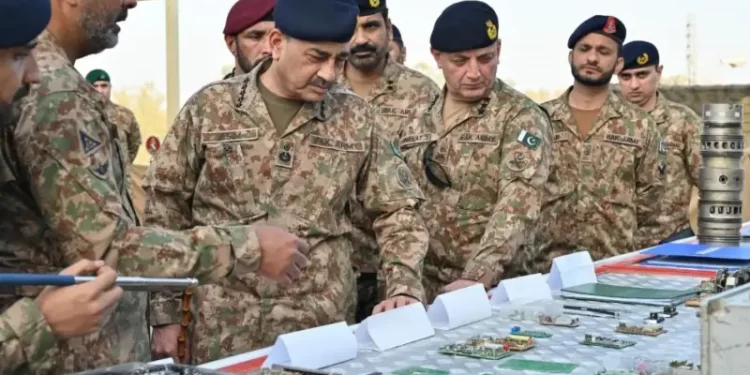 CDF and COAS Field Marshal Asim Munir visits Khairpur Tamewali in Punjab&rsquo;s Bahawalpur in this photo released on Jan 29, 2026. &mdash; ISPR