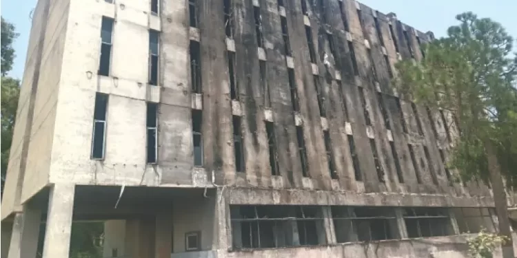 Peshawar High Court stops panel from probing 2023 Radio Pakistan ransacking