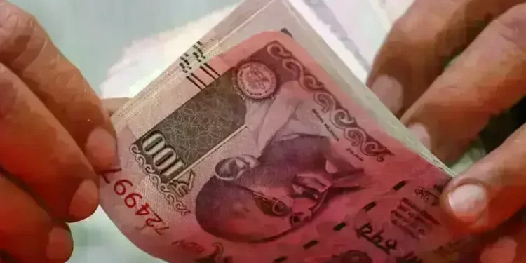 Record central bank intervention buys Indian bonds limited relief going into 2026