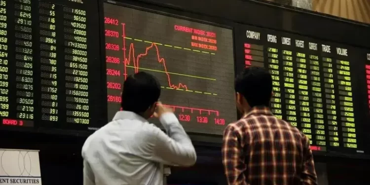 Selling returns to bourse, KSE-100 sheds nearly 1,500 points