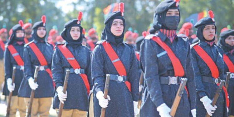 Sindh home minister slams parties targeting 18th Amendment, NFC award over Gul Plaza blaze