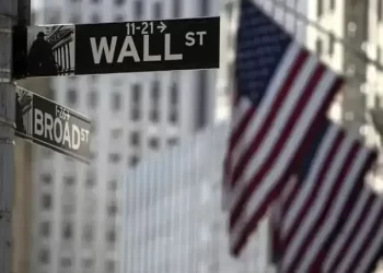 US stocks edge higher as Nvidia shares rise