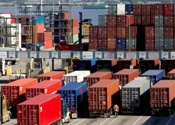 US trade gap shrinks to smallest since 2009 as imports fall
